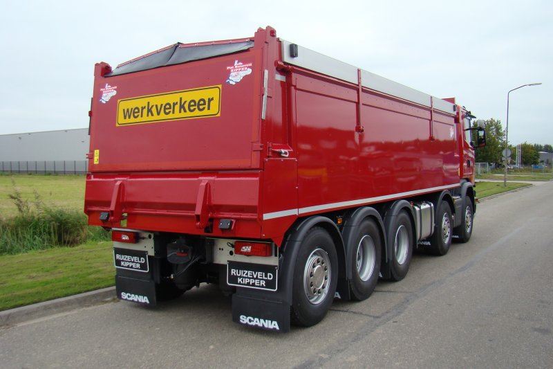  Te-Loo-BV-Scania-10x4-met-asfaltkipper-4