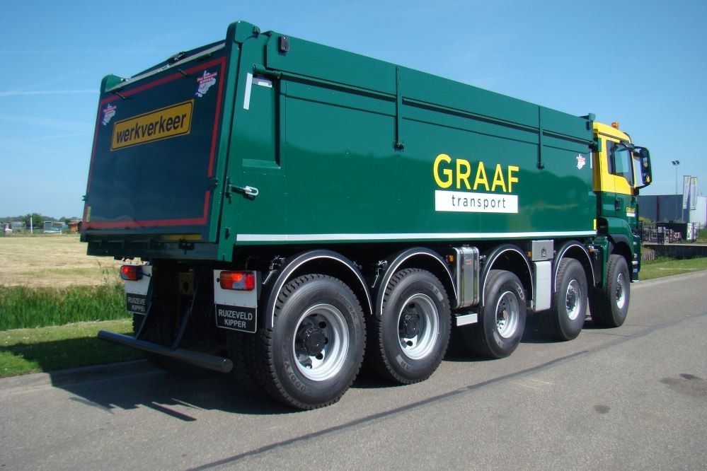 De-Graaf-Transport-BV-Achterover-kipper-voor-asfalttransport-op-MAN-10x8-2