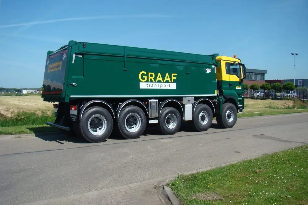 De-Graaf-Transport-BV-Achterover-kipper-voor-asfalttransport-op-MAN-10x8-3