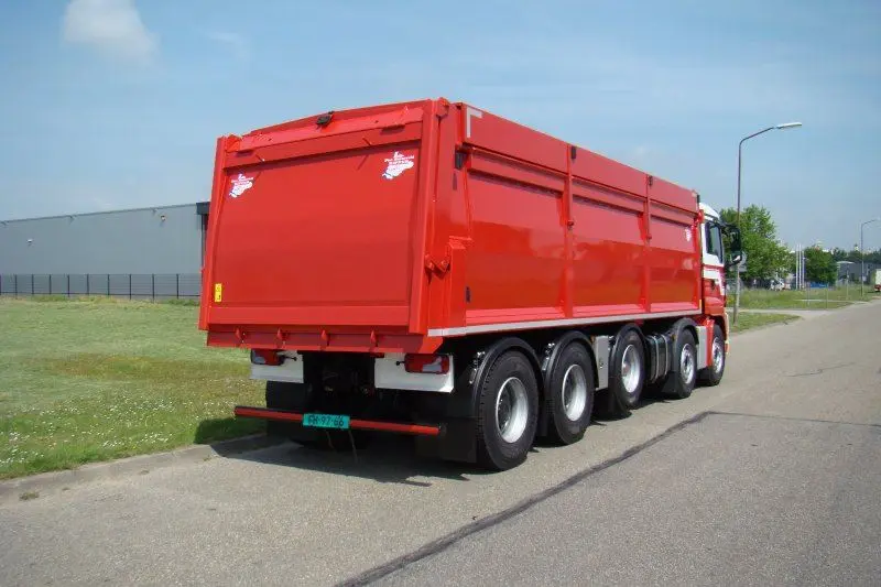 Helmer-Transport=BV-MAN-10x4-met-achterover-asfaltkipper-5