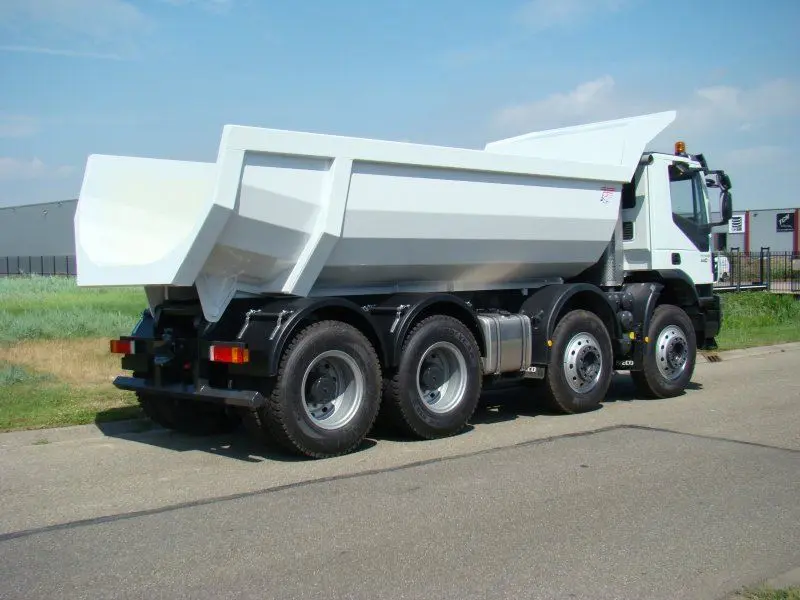 PK-Trucks-Iveco-8x4-rock-body-3 stuks-3