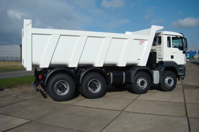 PK-Trucks-MAN-8x4-6-stuks-2