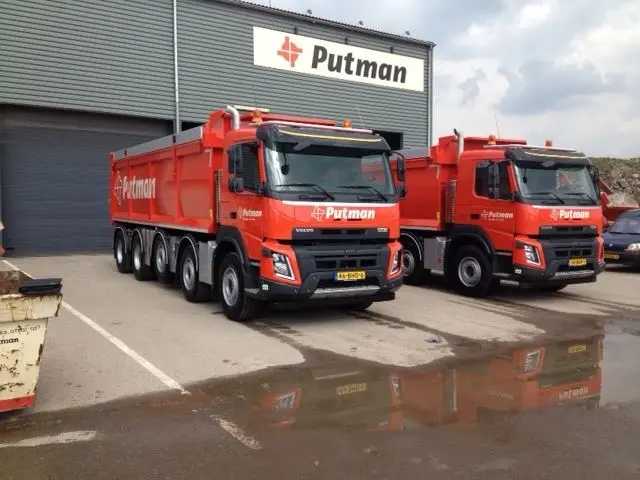 Putman-Afvalinz-en-Logistiek-BV-Volvo-10x4-met-achterover-kipper-2-stuks-5